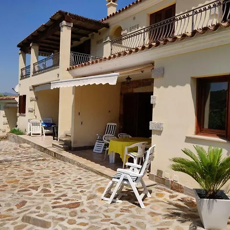Oleandro - Vista Montagna Casa de Férias *